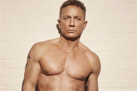daniel craig body|How Daniel Craig got in shape for all of his Bond movies .